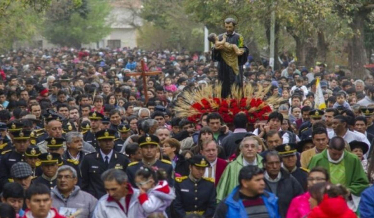 Mañana se realizará la procesión en honor a San Cayetano: dónde y a qué hora