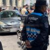 Caos total en Av. Belgrano: policías quieren secuestrar un supuesto auto UBER