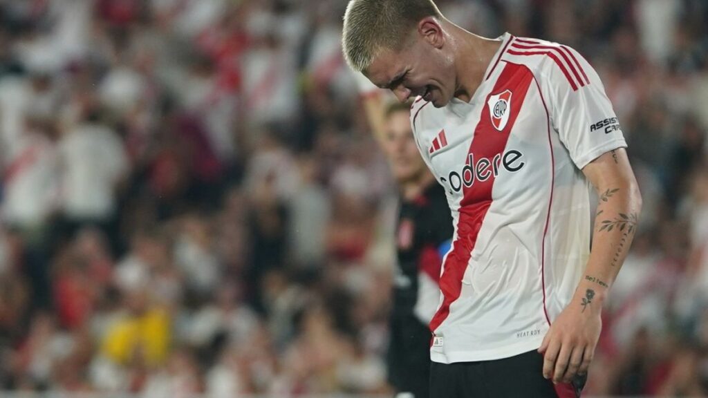 Estudiantes le ganó 2-0 a River y le quitó el invicto en el Monumental