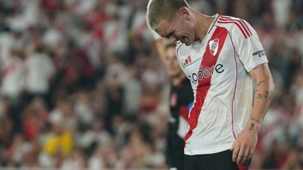 Estudiantes le ganó 2-0 a River y le quitó el invicto en el Monumental